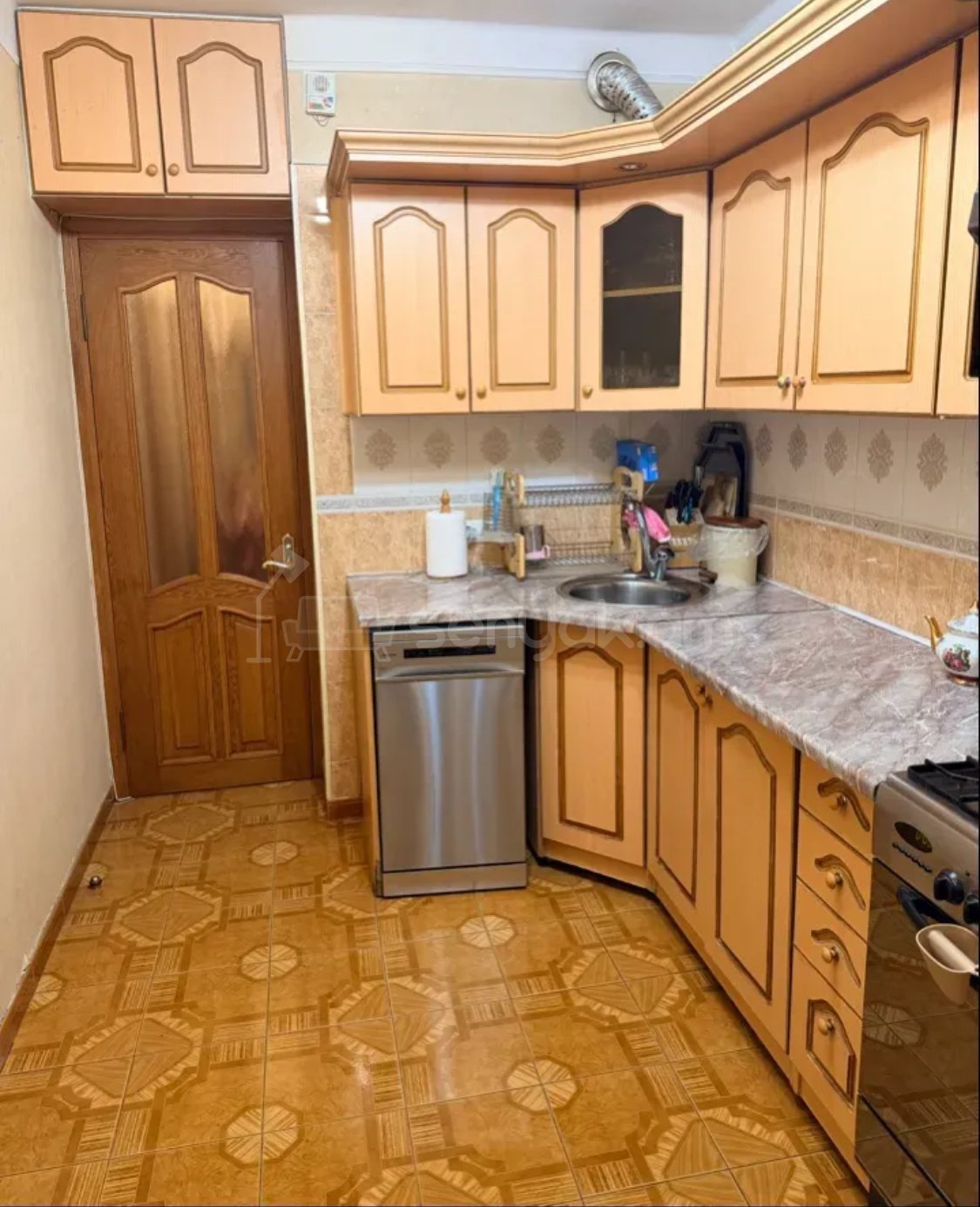 3 Սենյականոց Բնակարան, 78քմ, 3/9 հարկ, Կապիտալ Վերանորոգված, Կահավորված