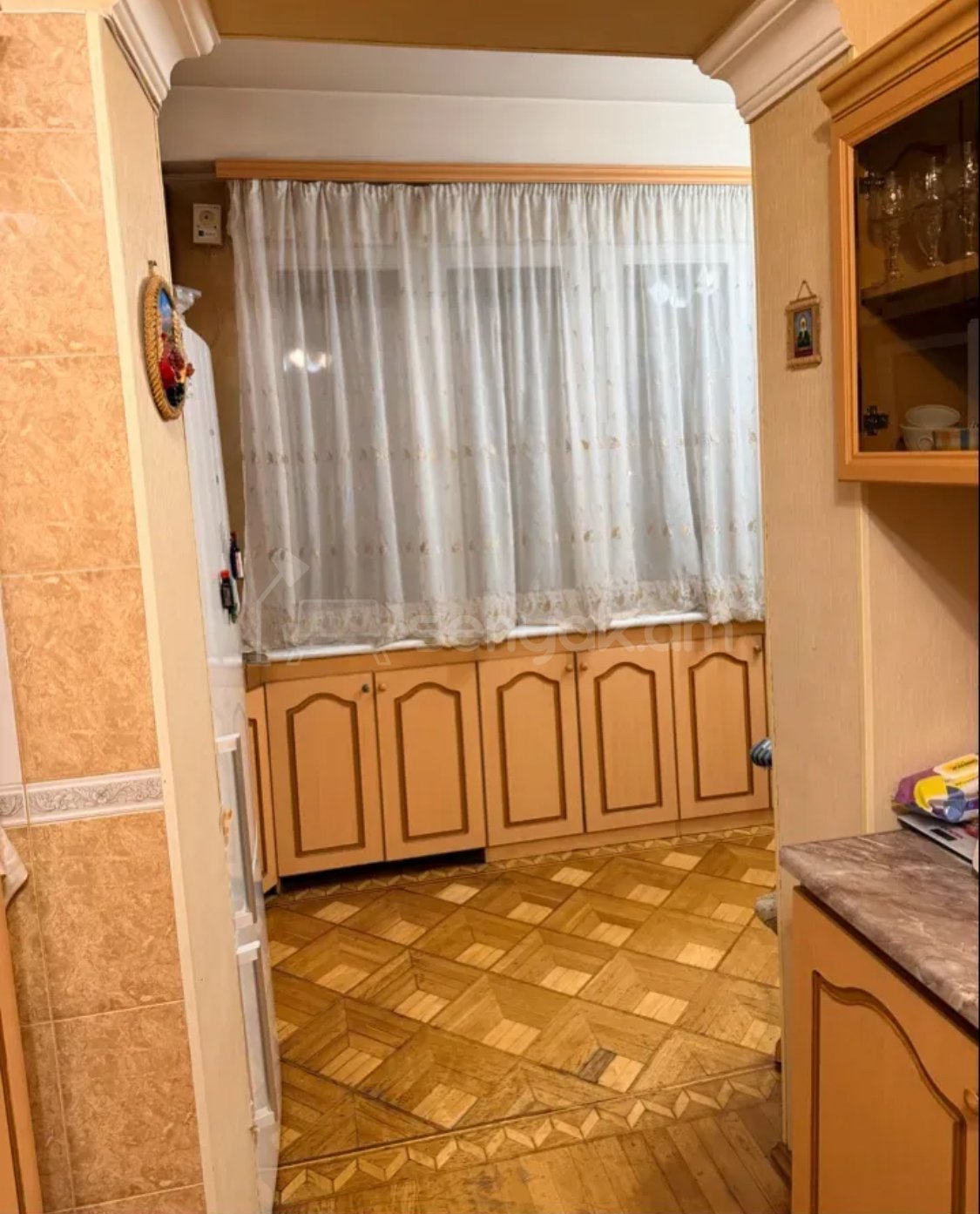 3 Սենյականոց Բնակարան, 78քմ, 3/9 հարկ, Կապիտալ Վերանորոգված, Կահավորված