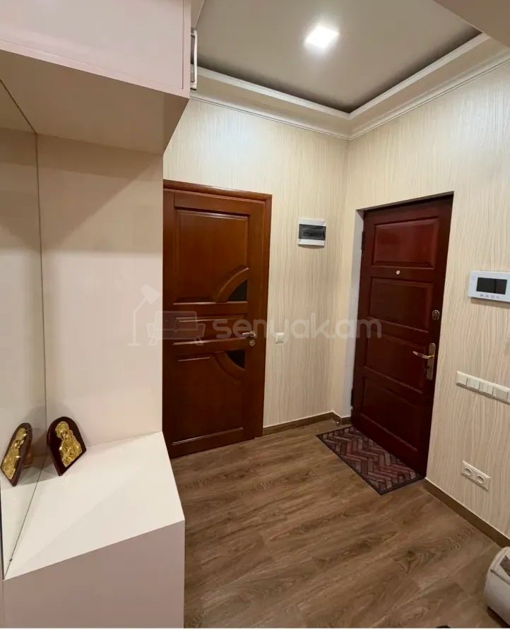 3 Սենյականոց Բնակարան Նորակառույցում, 104քմ, 2/14 հարկ, Կապիտալ Վերանորոգված