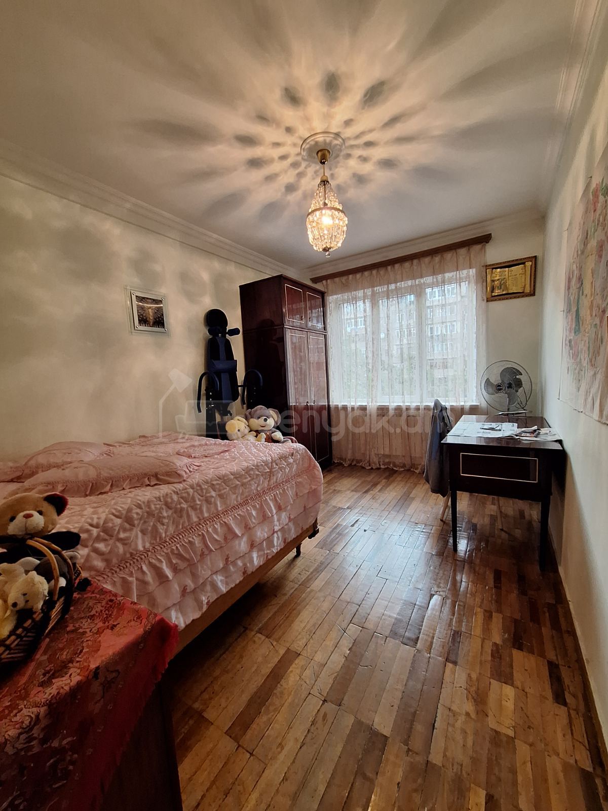 3 Սենյականոց Բնակարան, 73քմ, 3/9 հարկ, Նորմալ Վիճակում