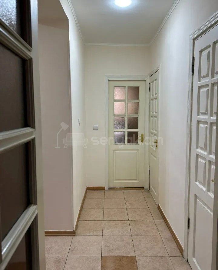 3 Սենյականոց Բնակարան, 68քմ, 3/10 հարկ, Նորմալ Վիճակում