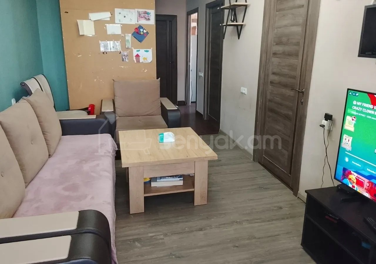 3 Սենյականոց Բնակարան, 80քմ, 11/14 հարկ, Նորմալ Վիճակում