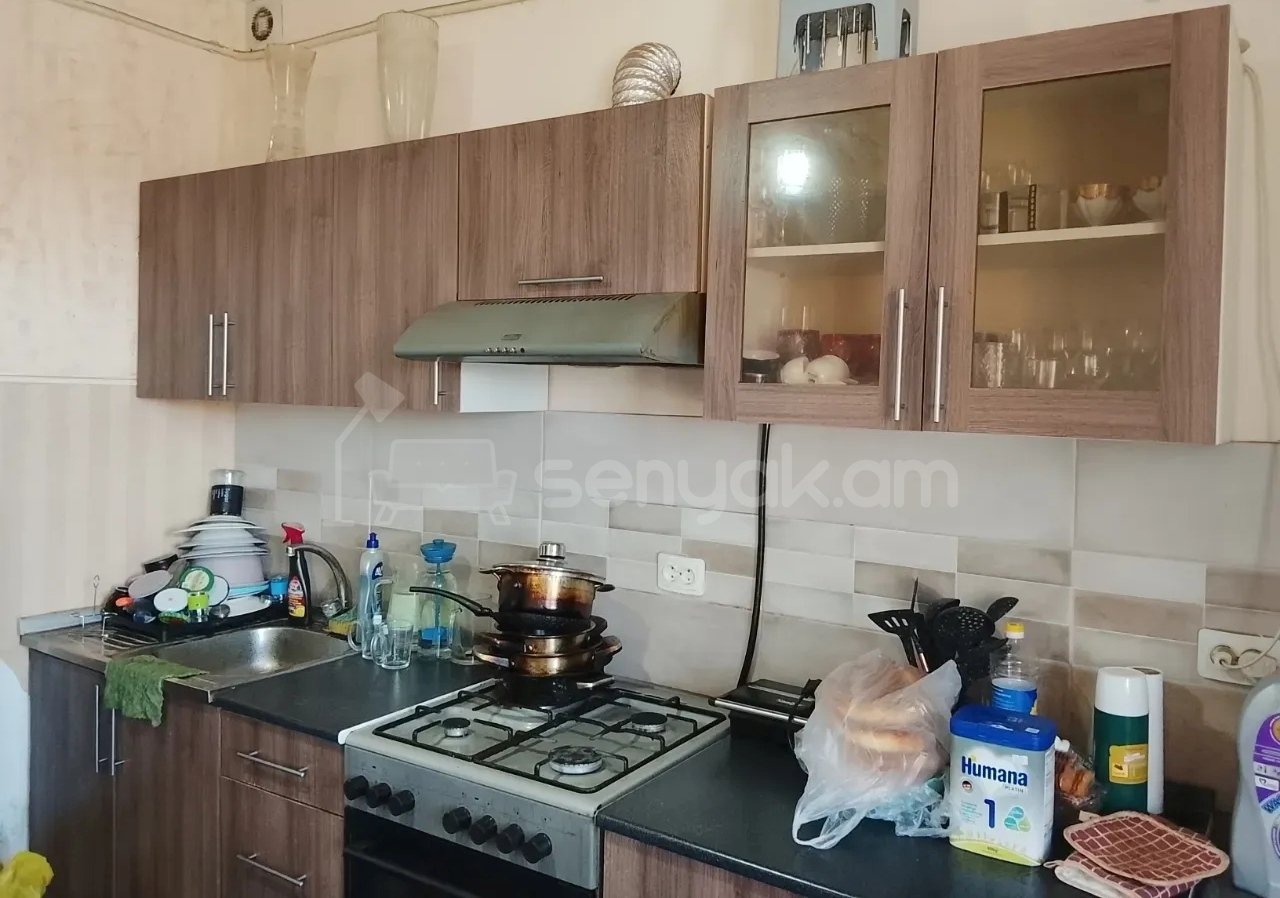 3 Սենյականոց Բնակարան, 80քմ, 11/14 հարկ, Նորմալ Վիճակում