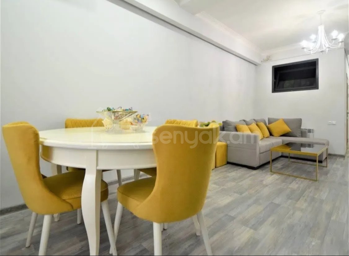 3 Սենյականոց Բնակարան Քարե Շենքում, 70քմ, 7/8 հարկ, Կապիտալ Վերանորոգված, Կահավորված