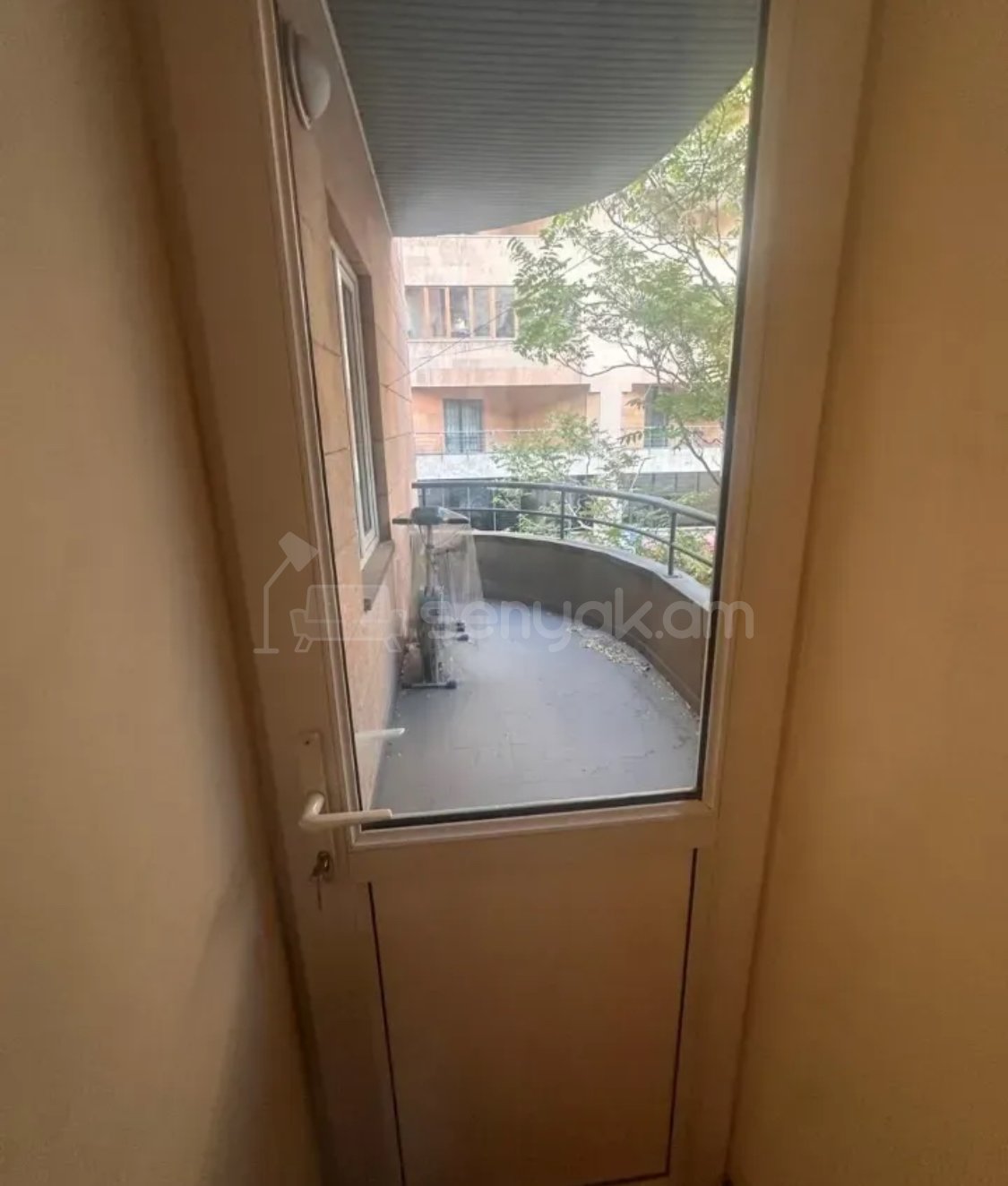 4 Սենյականոց Բնակարան, 130քմ, 3/7 հարկ, Կապիտալ Վերանորոգված, Կահավորված