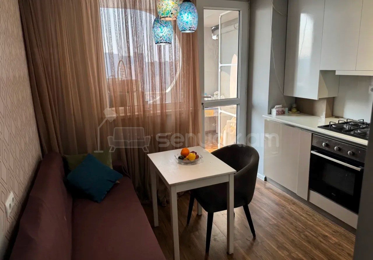 3 Սենյականոց Բնակարան, 94քմ, 11/16 հարկ, Կապիտալ Վերանորոգված