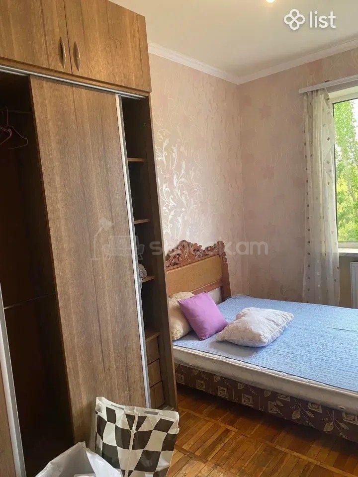 3 Սենյականոց Բնակարան Քարե Շենքում, 90քմ, 4/5 հարկ, Կոսմետիկ Վերանորոգված, Կահավորված, Արևկող