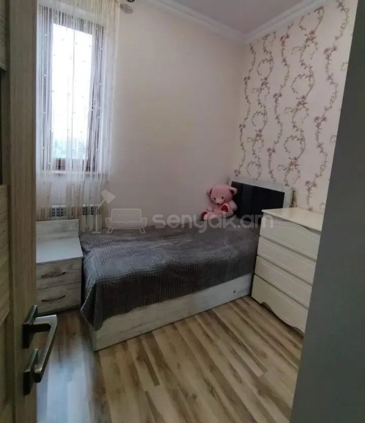4 Սենյականոց Բնակարան Նորակառույցում, 83քմ, 8/9 հարկ, Կապիտալ Վերանորոգված