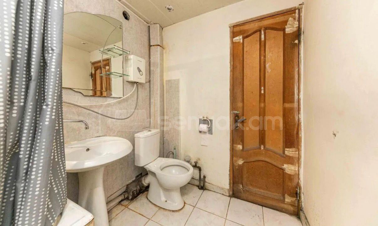 2 Սենյականոց Բնակարան, 43քմ, 9/9 հարկ, Նորմալ Վիճակում