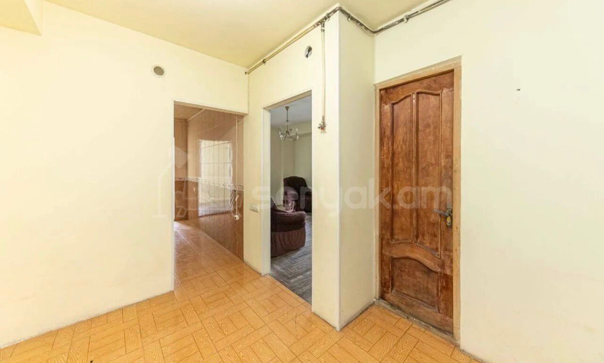 2 Սենյականոց Բնակարան, 43քմ, 9/9 հարկ, Նորմալ Վիճակում