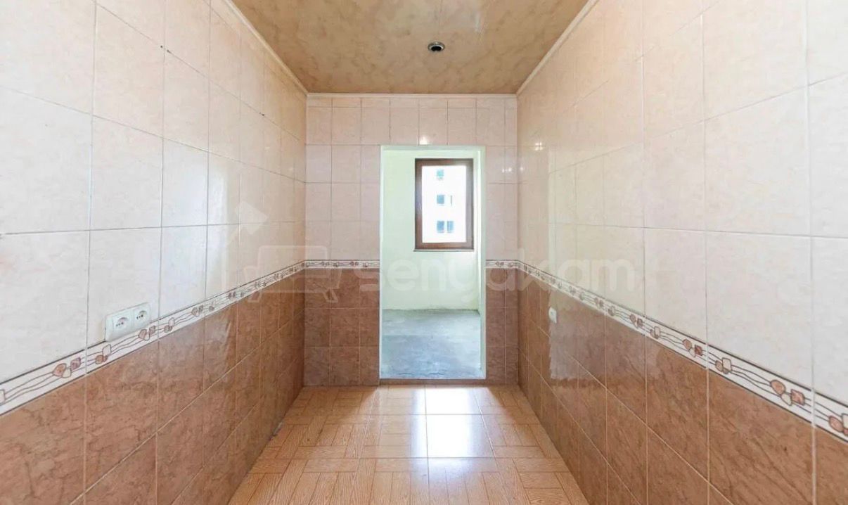 2 Սենյականոց Բնակարան, 43քմ, 9/9 հարկ, Նորմալ Վիճակում