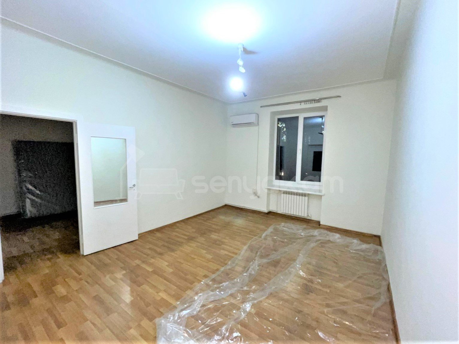 4 Սենյականոց Բնակարան Քարե Շենքում, 90քմ, 3/5 հարկ, Կոսմետիկ Վերանորոգված