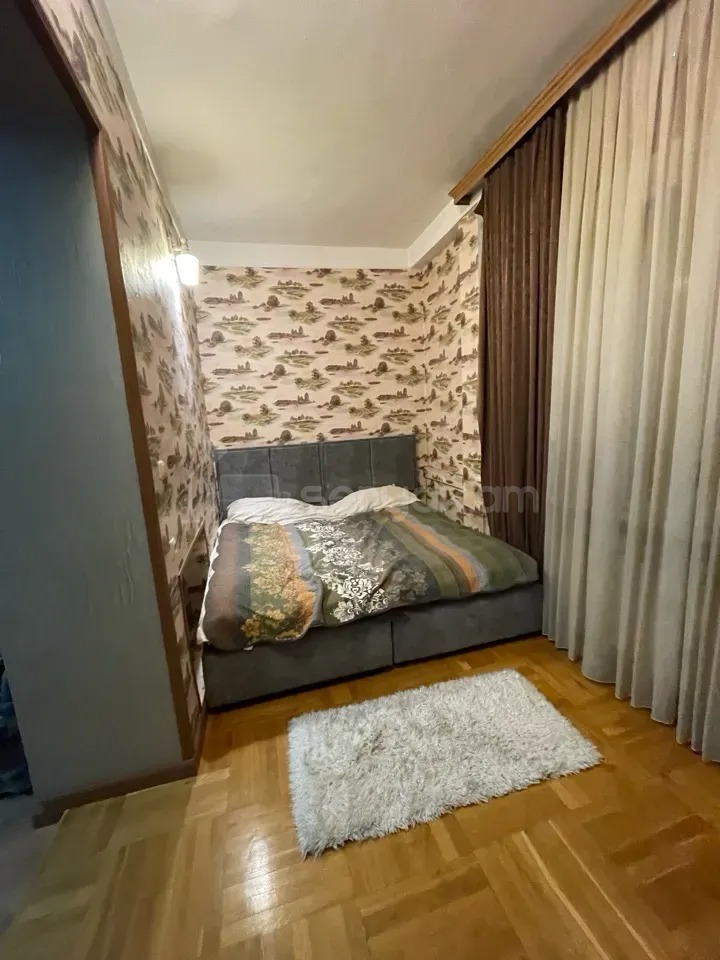 2 Սենյականոց Բնակարան Քարե Շենքում, 72քմ, 4/5 հարկ, Կապիտալ Վերանորոգված, Կահավորված, Արևկող