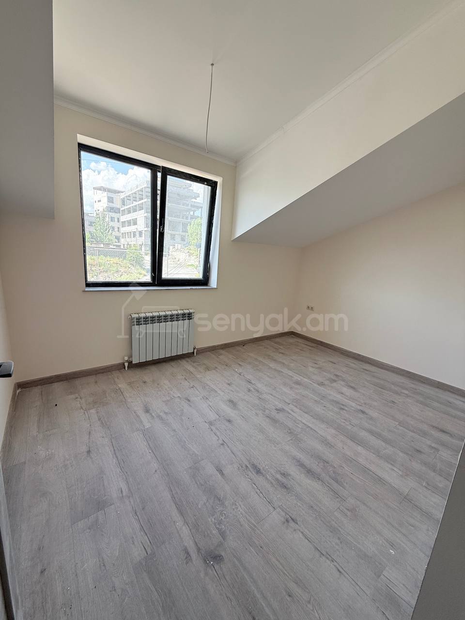 2 Սենյականոց Բնակարան Նորակառույցում, 46քմ, 5/5 հարկ, Կապիտալ Վերանորոգված