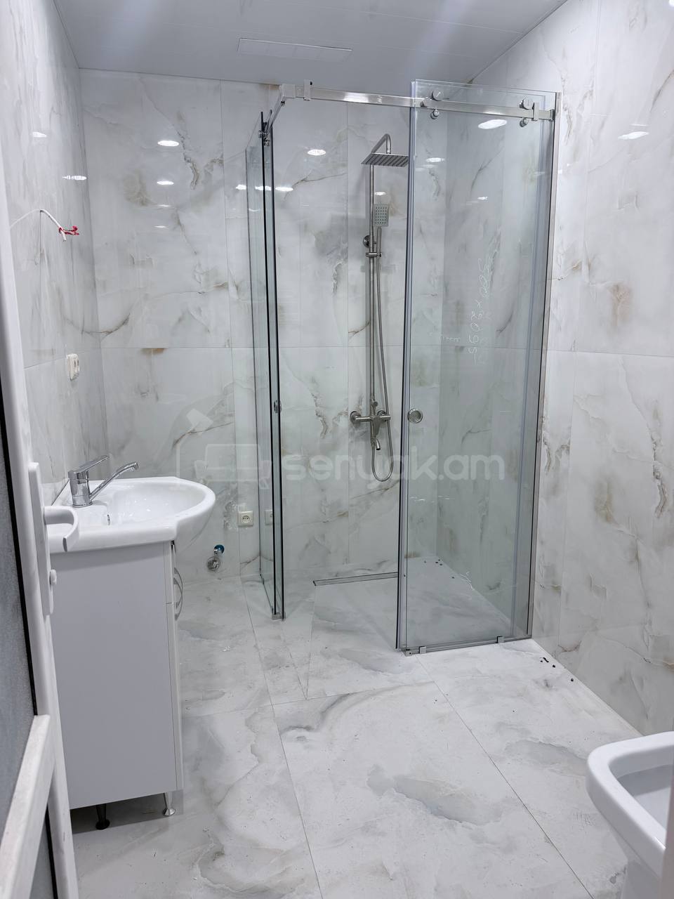 2 Սենյականոց Բնակարան Նորակառույցում, 46քմ, 5/5 հարկ, Կապիտալ Վերանորոգված