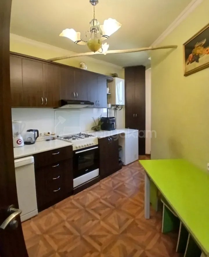 3 Սենյականոց Բնակարան, 78քմ, 9/16 հարկ, Կապիտալ Վերանորոգված