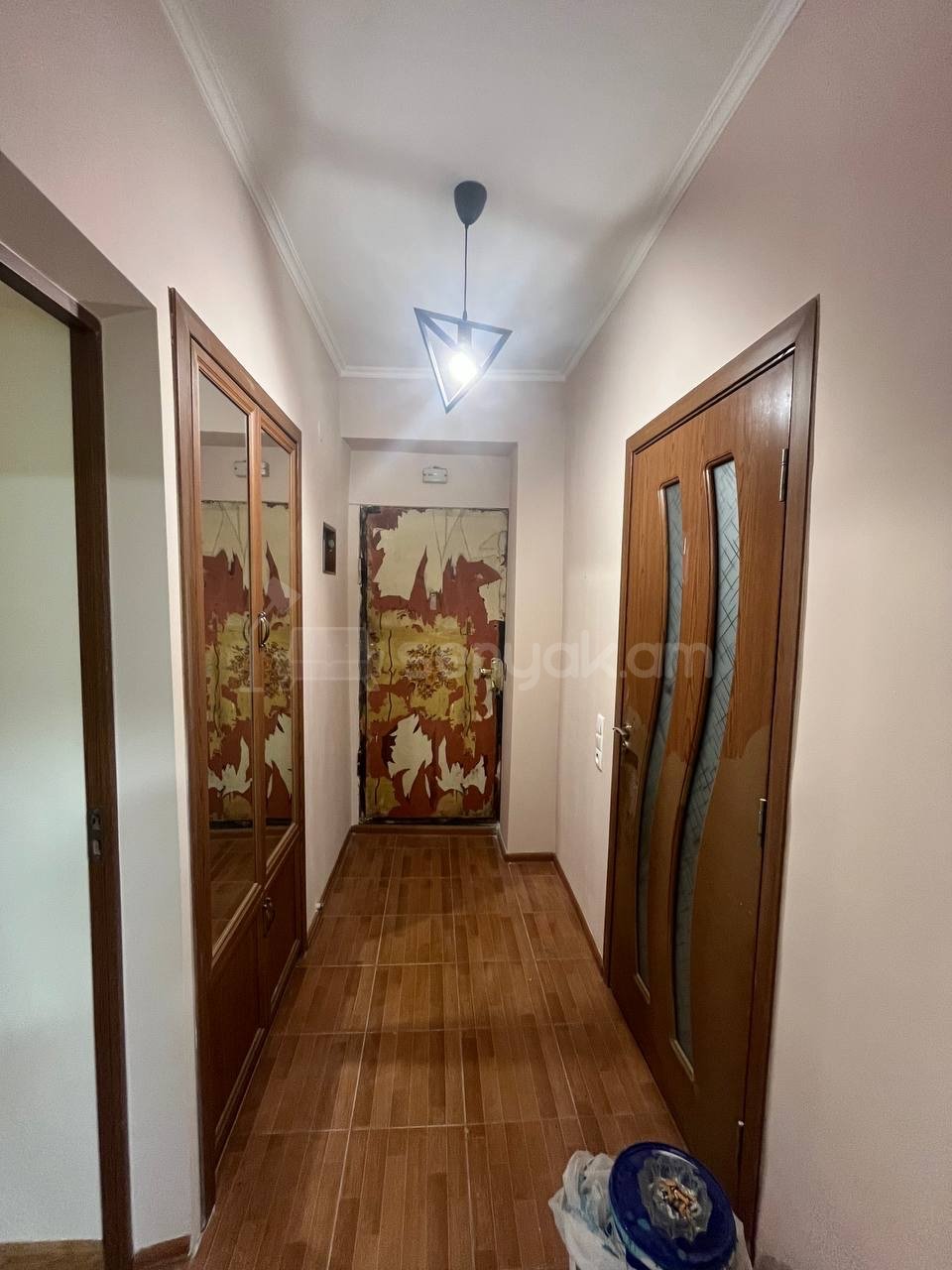 2 Սենյականոց Բնակարան Քարե Շենքում, 54քմ, 1/5 հարկ, Նորմալ Վիճակում