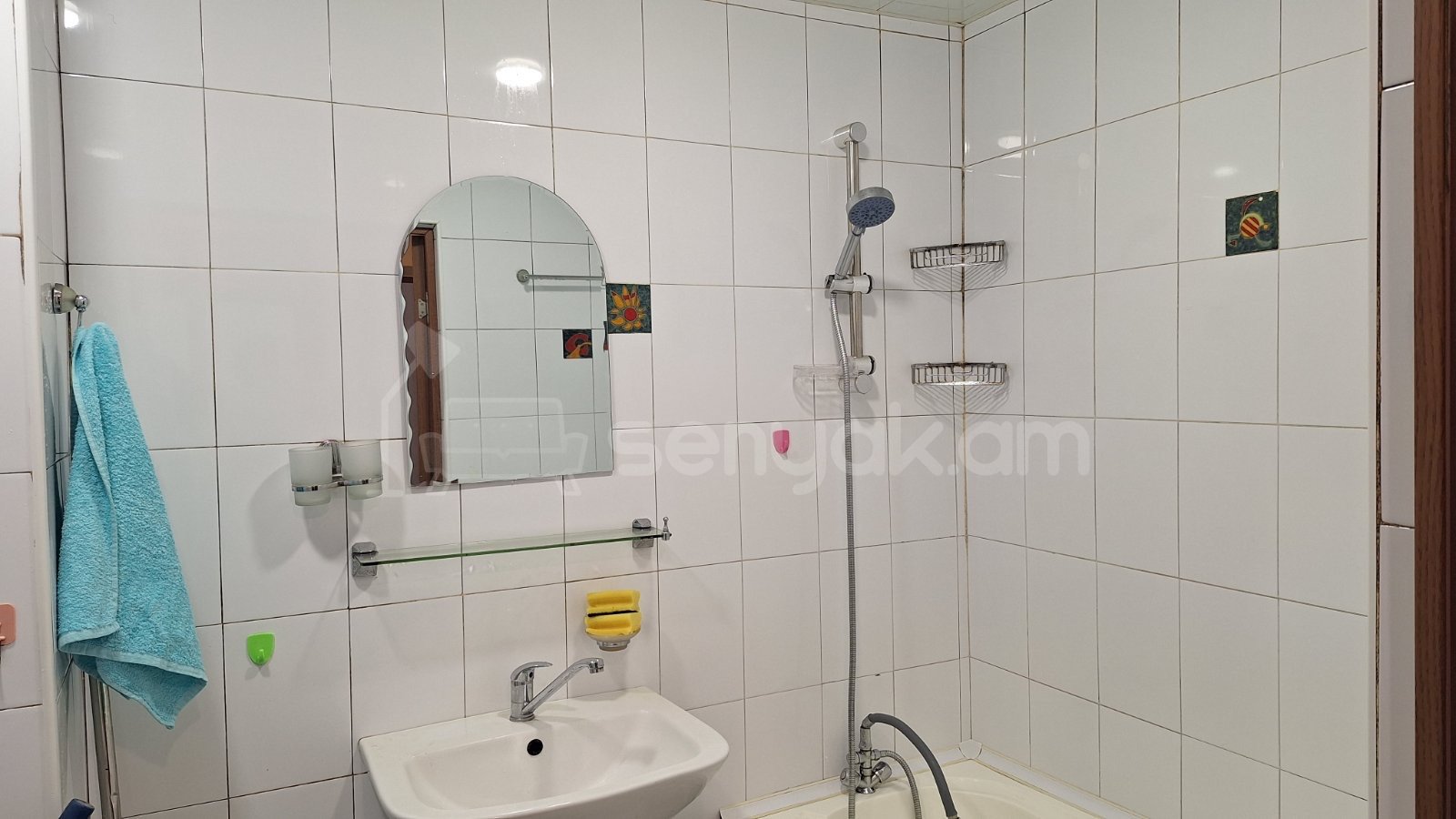 2 Սենյականոց Բնակարան Քարե Շենքում, 54քմ, 1/5 հարկ, Նորմալ Վիճակում