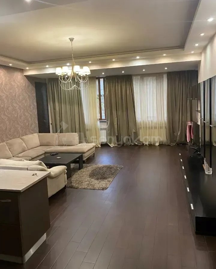 2 Սենյականոց Բնակարան Նորակառույցում, 73քմ, 2/12 հարկ, Կապիտալ Վերանորոգված
