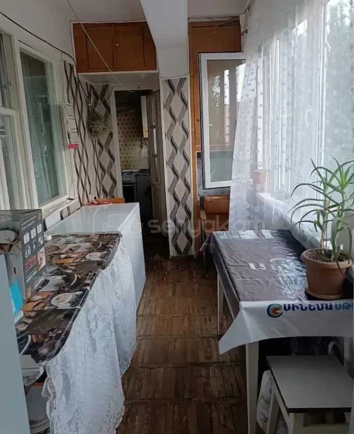 3 Սենյականոց Բնակարան, 72քմ, 4/9 հարկ, Նորմալ Վիճակում
