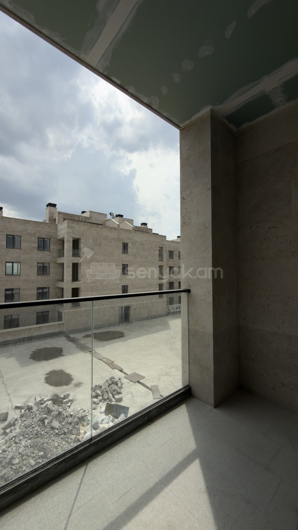 2 Սենյականոց Բնակարան Նորակառույցում, 90քմ, 4/12 հարկ, Զրոյական Վիճակում