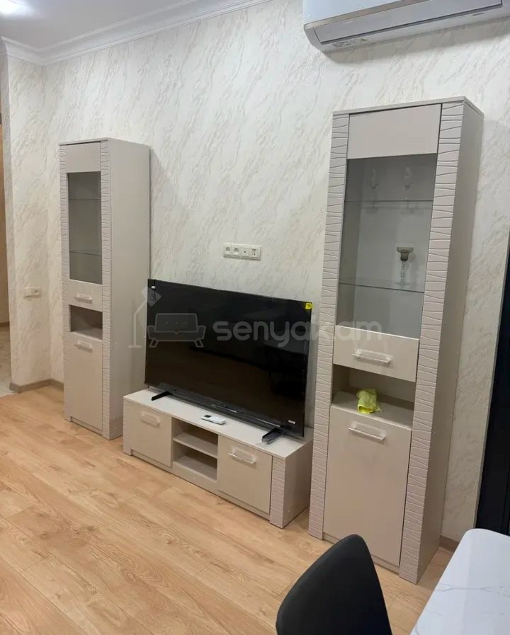 2 Սենյականոց Բնակարան Նորակառույցում, 63քմ, 2/12 հարկ, Կապիտալ Վերանորոգված, Կահավորված, Արևկող