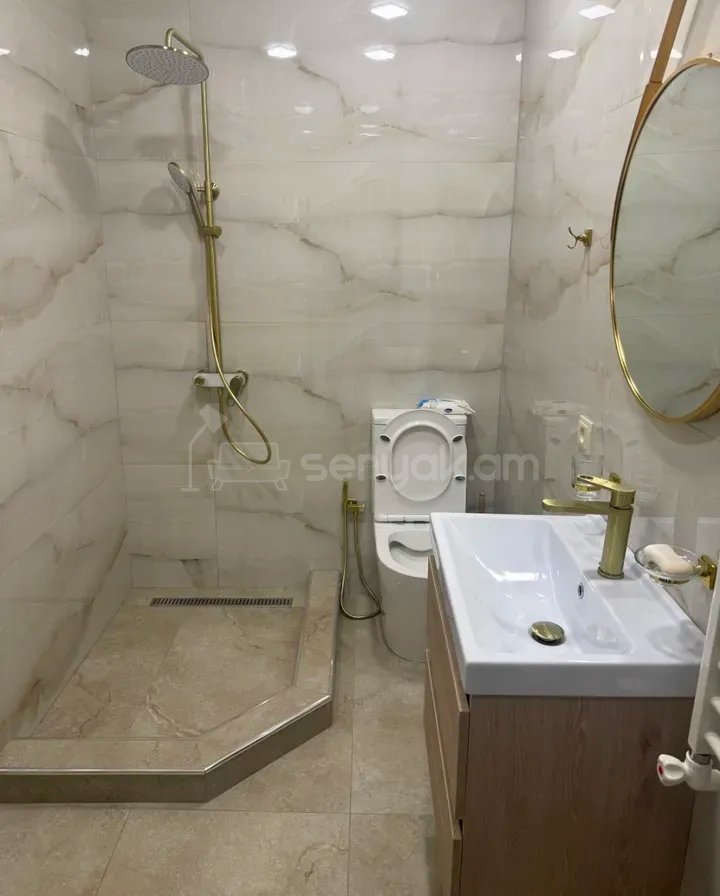 2 Սենյականոց Բնակարան Նորակառույցում, 63քմ, 2/12 հարկ, Կապիտալ Վերանորոգված, Կահավորված, Արևկող