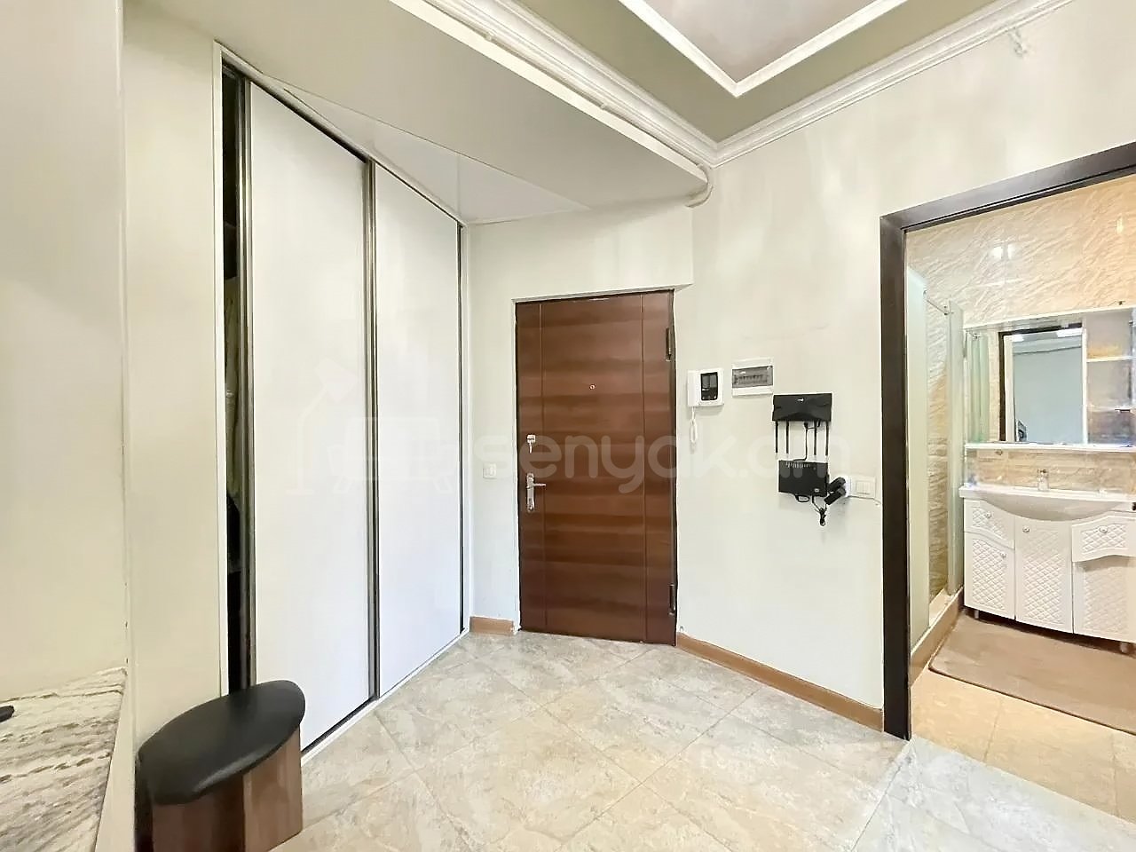 3 Սենյականոց Բնակարան Նորակառույցում, 87քմ, 1/6 հարկ, Կապիտալ Վերանորոգված