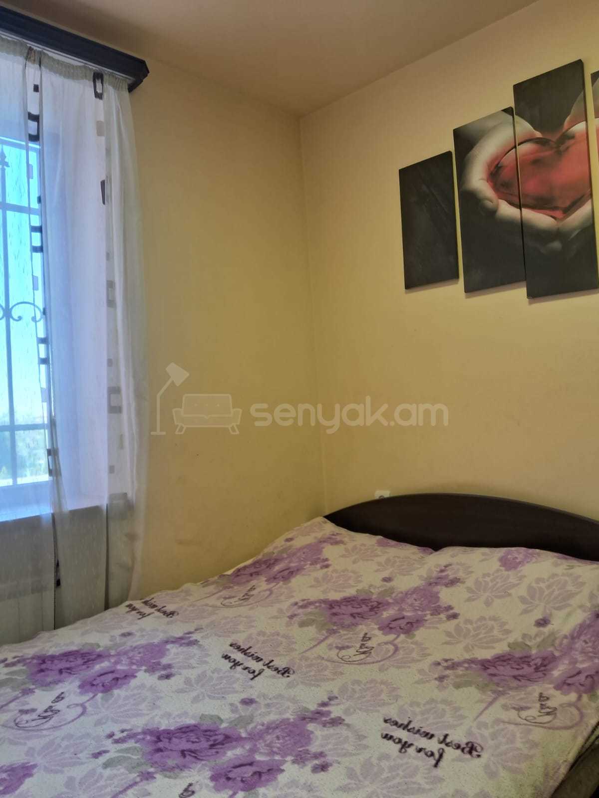 2 Սենյականոց Բնակարան Քարե Շենքում, 34քմ, 2/5 հարկ, Նորմալ Վիճակում