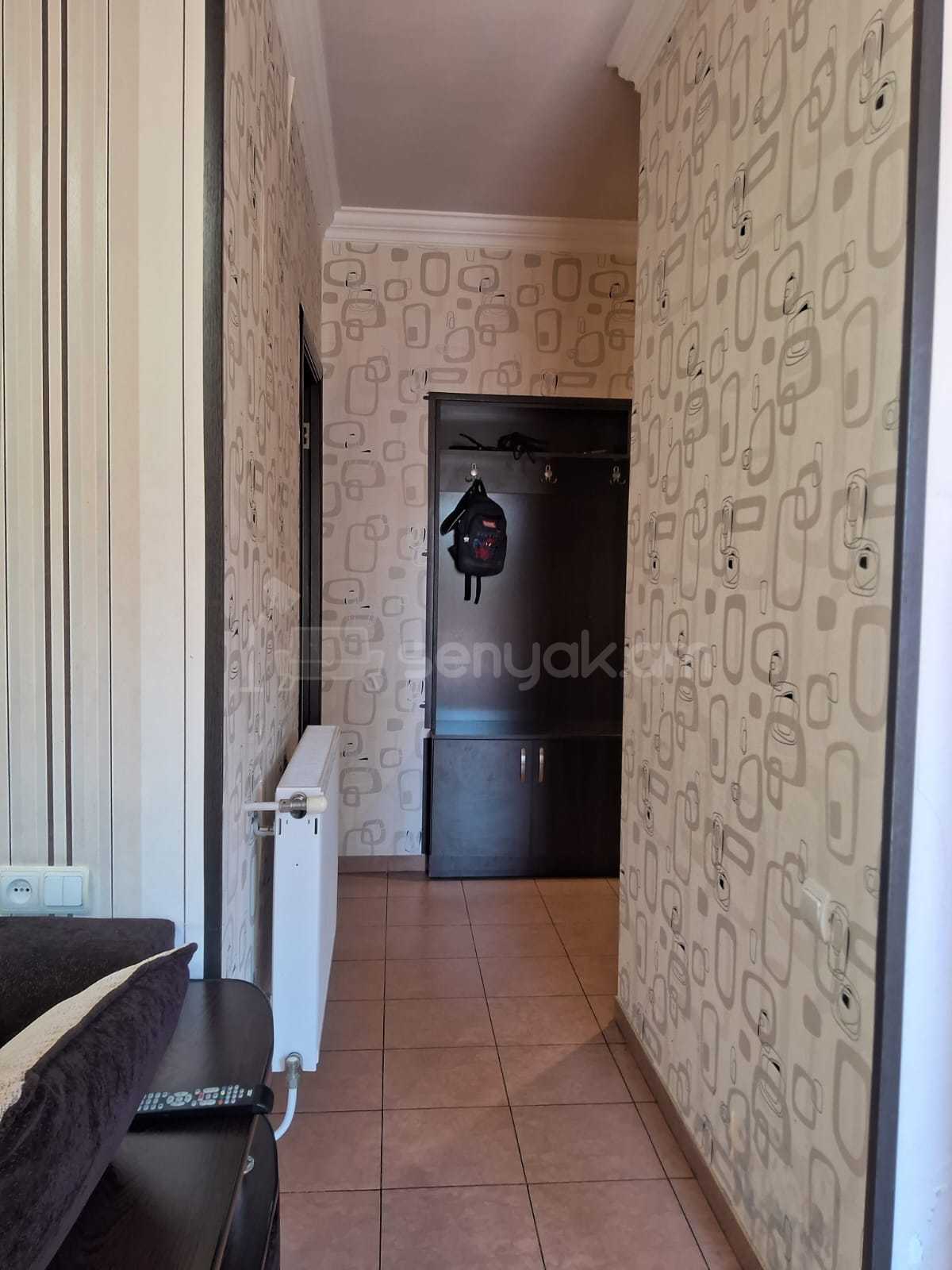 2 Սենյականոց Բնակարան Քարե Շենքում, 34քմ, 2/5 հարկ, Նորմալ Վիճակում