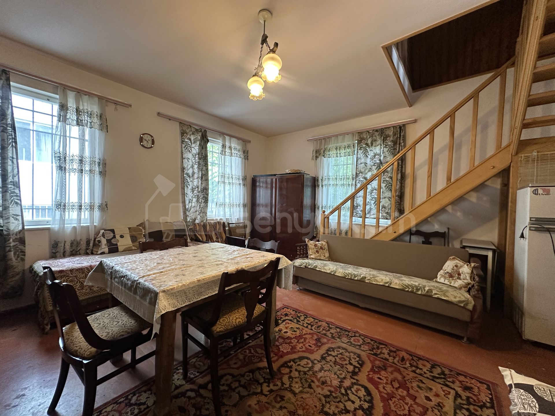 2 Սենյականոց Սեփական Տուն, 111քմ, Կոսմետիկ Վերանորոգված, Ավտոտնակով