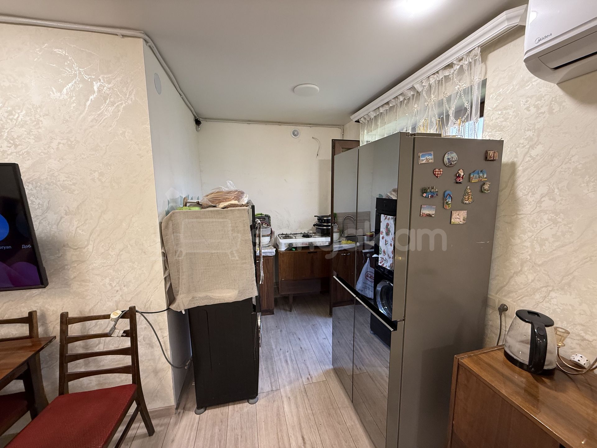 2 Սենյականոց Բնակարան Քարե Շենքում, 42քմ, 3/4 հարկ, Կոսմետիկ Վերանորոգված