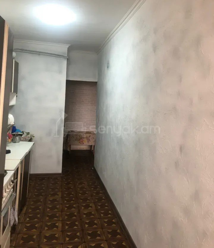 3 Սենյականոց Բնակարան Քարե Շենքում, 78քմ, 5/5 հարկ, Կոսմետիկ Վերանորոգված