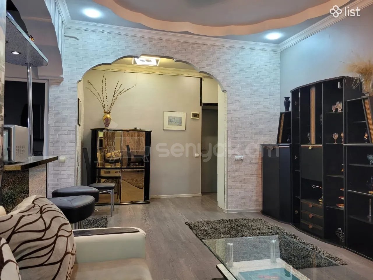 2 Սենյականոց Բնակարան Քարե Շենքում, 54քմ, 1/5 հարկ, Կապիտալ Վերանորոգված