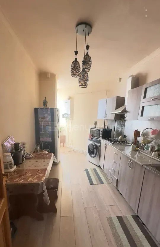 3 Սենյականոց Բնակարան, 90քմ, 13/15 հարկ, Նորմալ Վիճակում