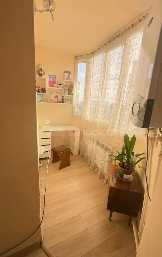 3 Սենյականոց Բնակարան, 90քմ, 13/15 հարկ, Նորմալ Վիճակում