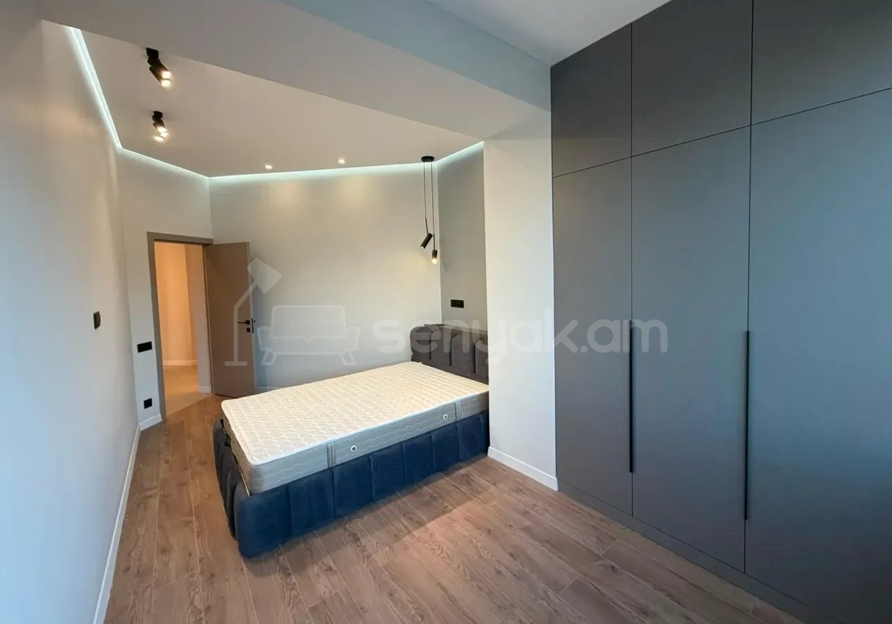 3 Սենյականոց Բնակարան, 86քմ, 7/12 հարկ, Դիզայներական Վերանորոգված, Կահավորված, Արևկող