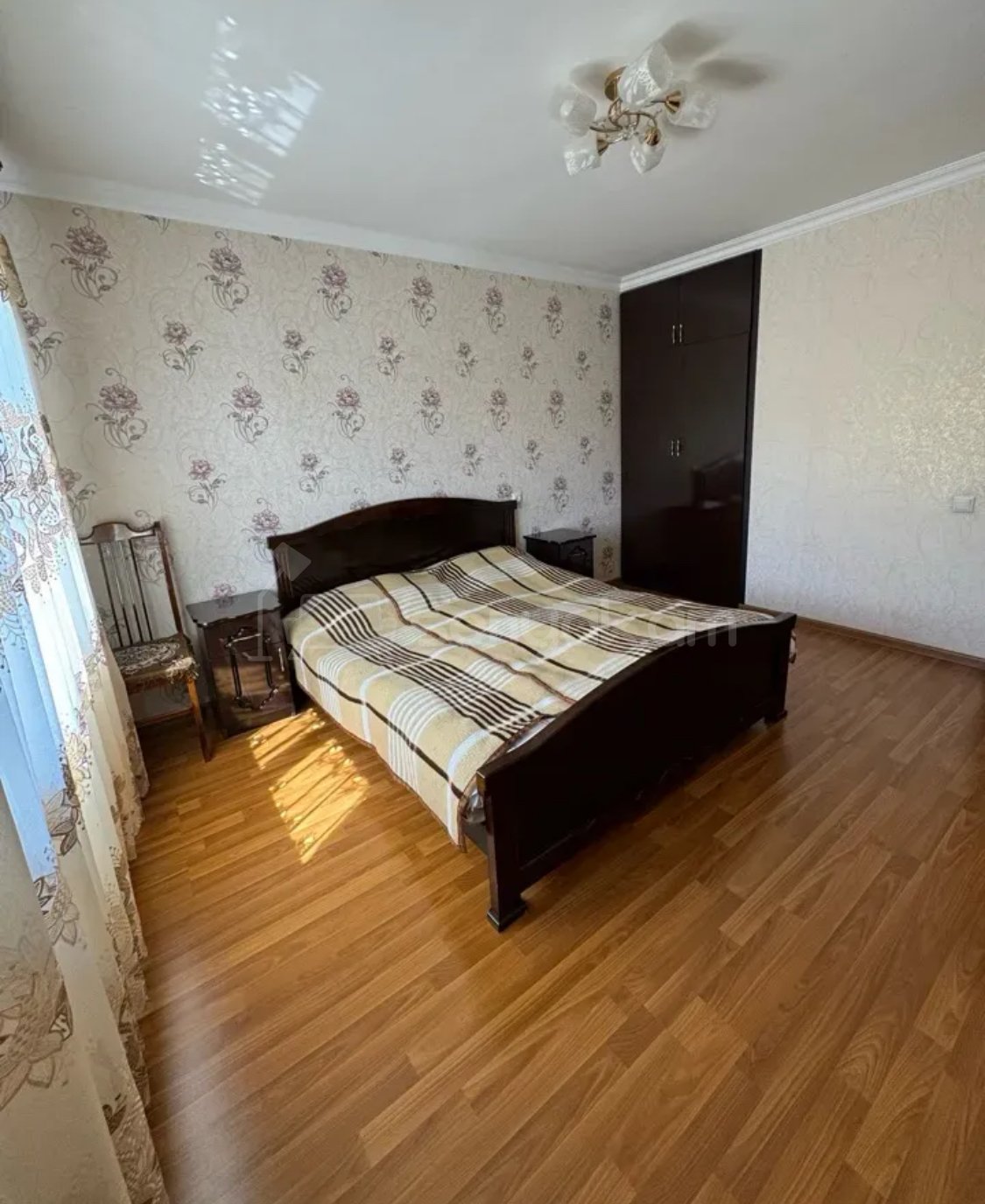 2 Սենյականոց Բնակարան Քարե Շենքում, 60քմ, 4/5 հարկ, Կապիտալ Վերանորոգված, Կահավորված