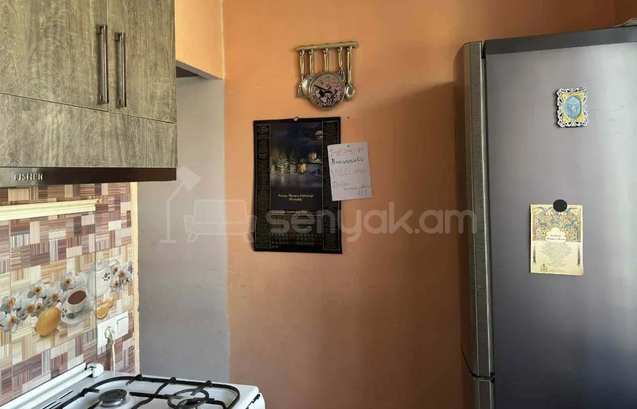 2 Սենյականոց Բնակարան Քարե Շենքում, 50քմ, 3/5 հարկ, Կապիտալ Վերանորոգված