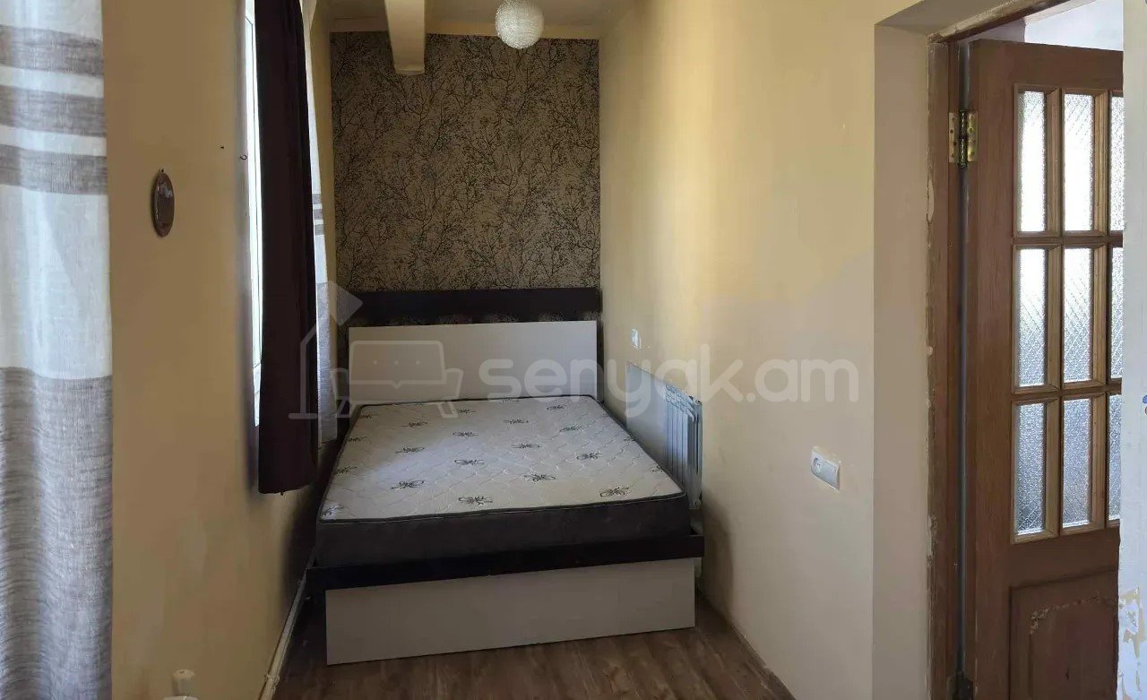 2 Սենյականոց Բնակարան Քարե Շենքում, 50քմ, 3/5 հարկ, Կապիտալ Վերանորոգված