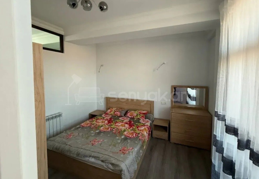 3 Սենյականոց Բնակարան Նորակառույցում, 70քմ, 14/14 հարկ, Կապիտալ Վերանորոգված, Կահավորված, Արևկող