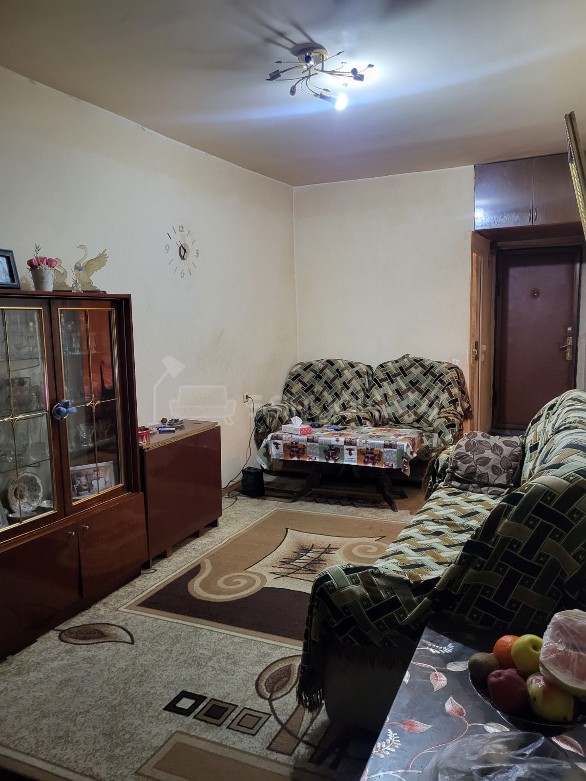 2 Սենյականոց Բնակարան Քարե Շենքում, 36քմ, 2/5 հարկ, Նորմալ Վիճակում