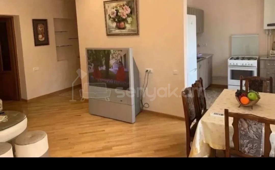2 Սենյականոց Բնակարան Քարե Շենքում, 56քմ, 5/5 հարկ, Կապիտալ Վերանորոգված, Կահավորված