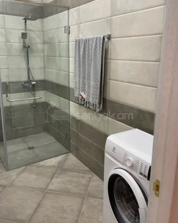 2 Սենյականոց Բնակարան Նորակառույցում, 80քմ, 15/15 հարկ, Դիզայներական Վերանորոգված, Կահավորված, Արևկող