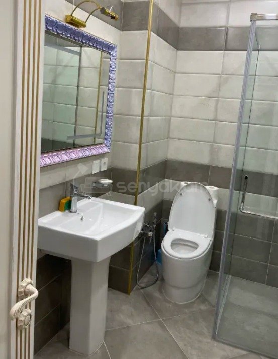 2 Սենյականոց Բնակարան Նորակառույցում, 80քմ, 15/15 հարկ, Դիզայներական Վերանորոգված, Կահավորված, Արևկող