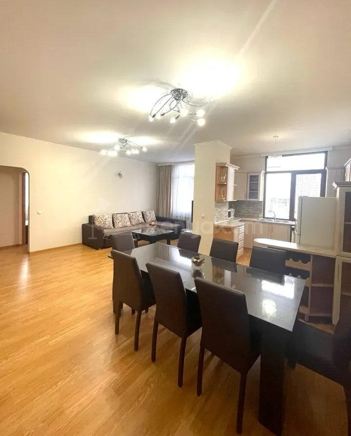 3 Սենյականոց Բնակարան Նորակառույցում, 74քմ, 11/15 հարկ, Կապիտալ Վերանորոգված, Կահավորված, Արևկող