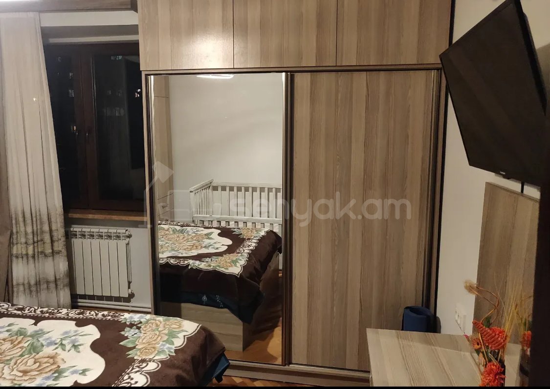 4 Սենյականոց Բնակարան, 89քմ, 2/9 հարկ, Նորմալ Վիճակում