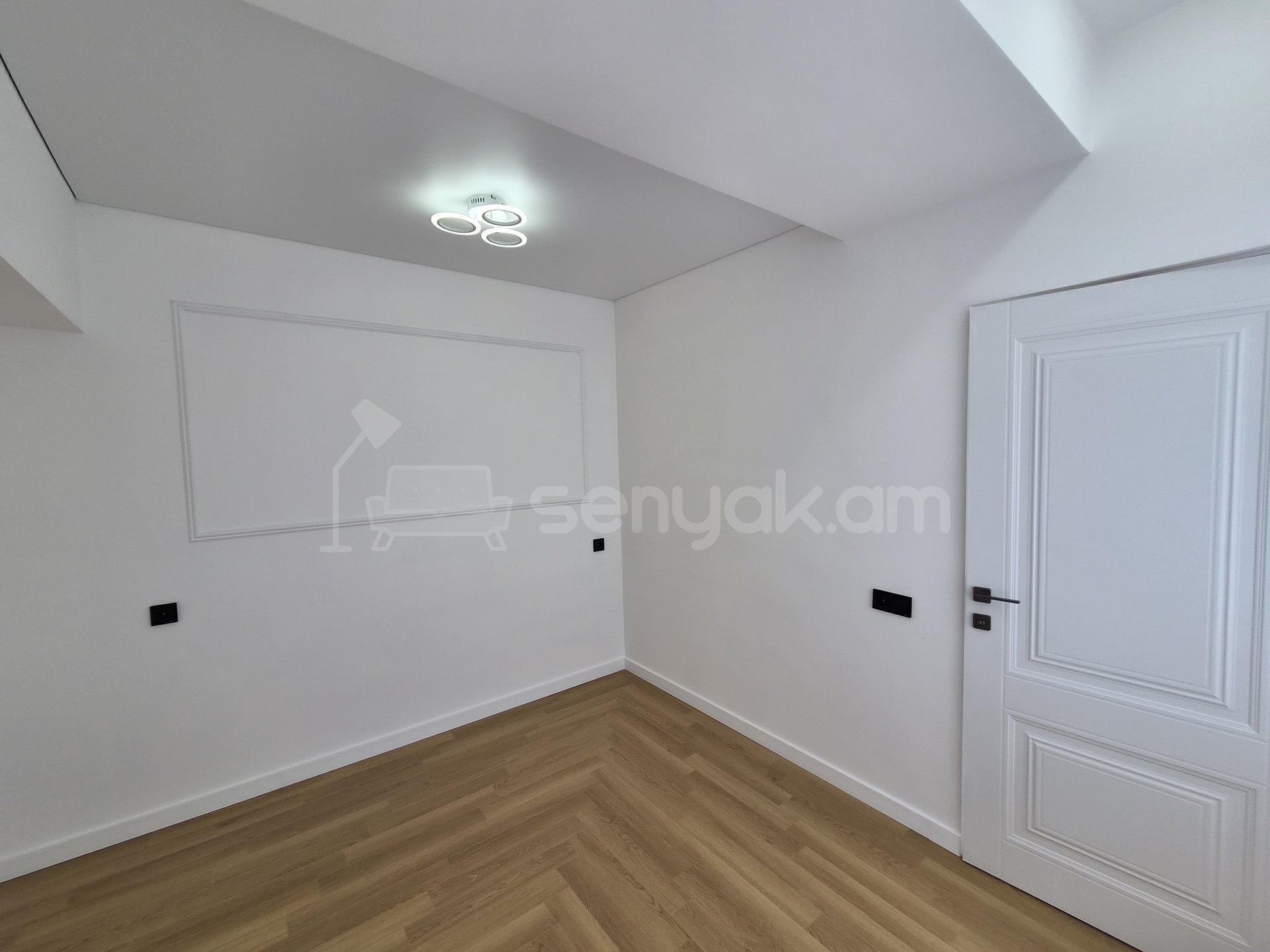 2 Սենյականոց Բնակարան, 36քմ, 12/13 հարկ, Դիզայներական Վերանորոգված