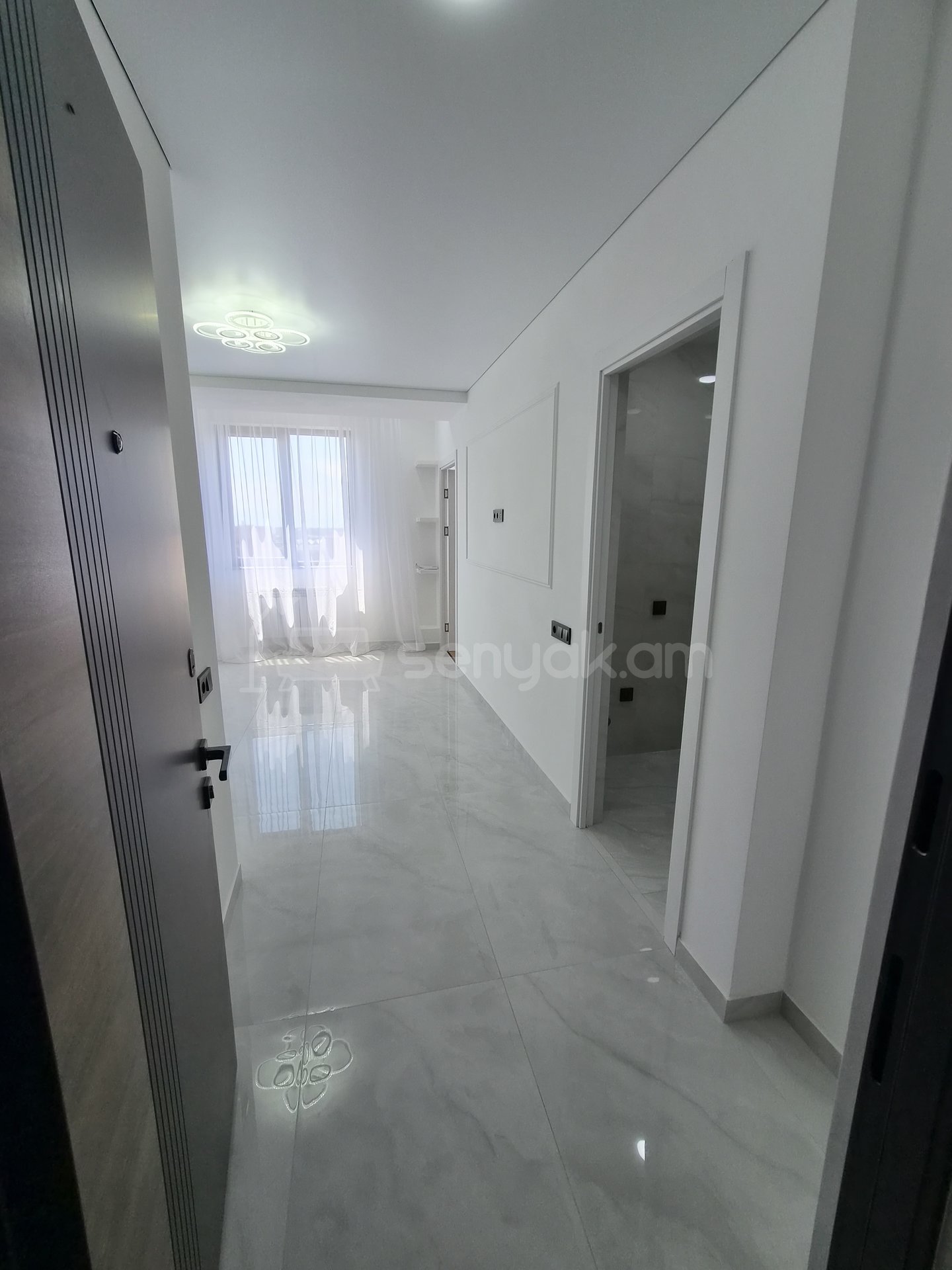 2 Սենյականոց Բնակարան, 36քմ, 12/13 հարկ, Դիզայներական Վերանորոգված