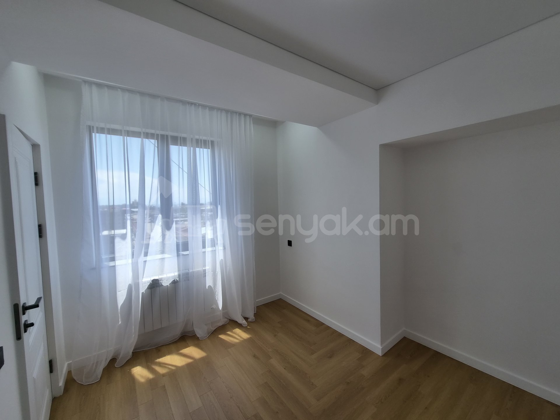 2 Սենյականոց Բնակարան, 36քմ, 12/13 հարկ, Դիզայներական Վերանորոգված